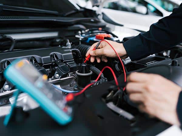 autofficina-a-modena-meccanico-carrozzeria