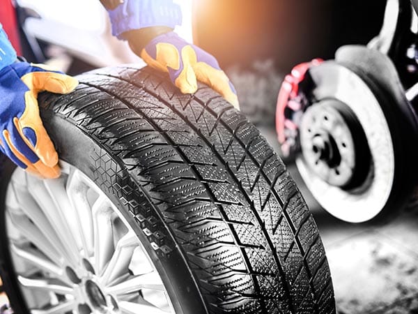 sostituzione-dei-vetri-e-paraurti